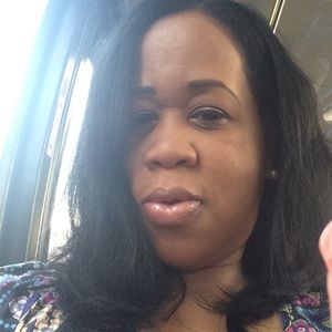 Meet your Posher, Ava